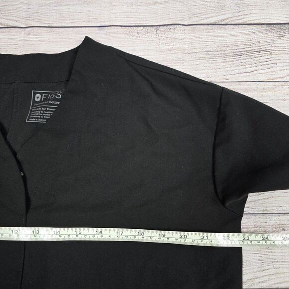 FIGS Jena Technical Snap Women’s Scrub Top Sz XS Black Short Sleeve 1000070 - Picture 9 of 10